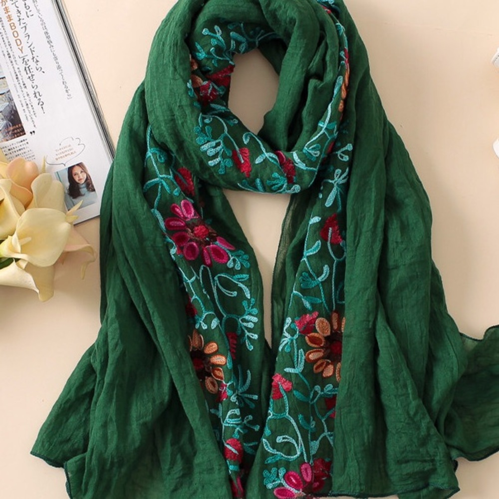 Soft embroidered scarf wrap shawls - Picture 14 of 16